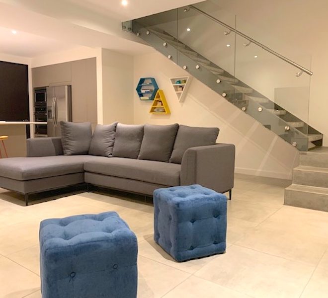 Apartamento Contemporáneo Tipo Loft en Lindora, Santa Ana