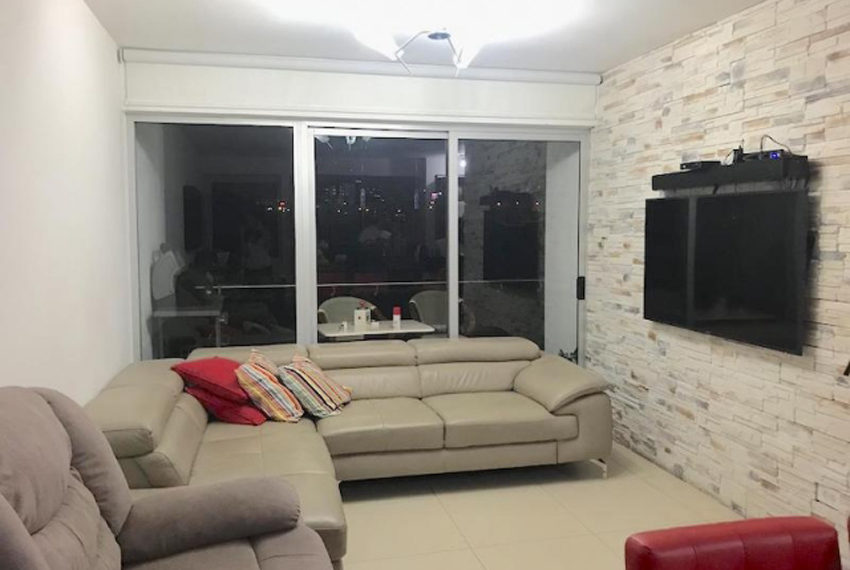 Bello Apartamento En Torre En Rohrmoser, San José